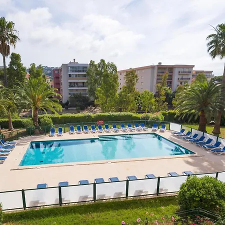 Ste Maxime - Piscine Et A 250m Des Plages Et Centre-ville * Sainte-Maxime
